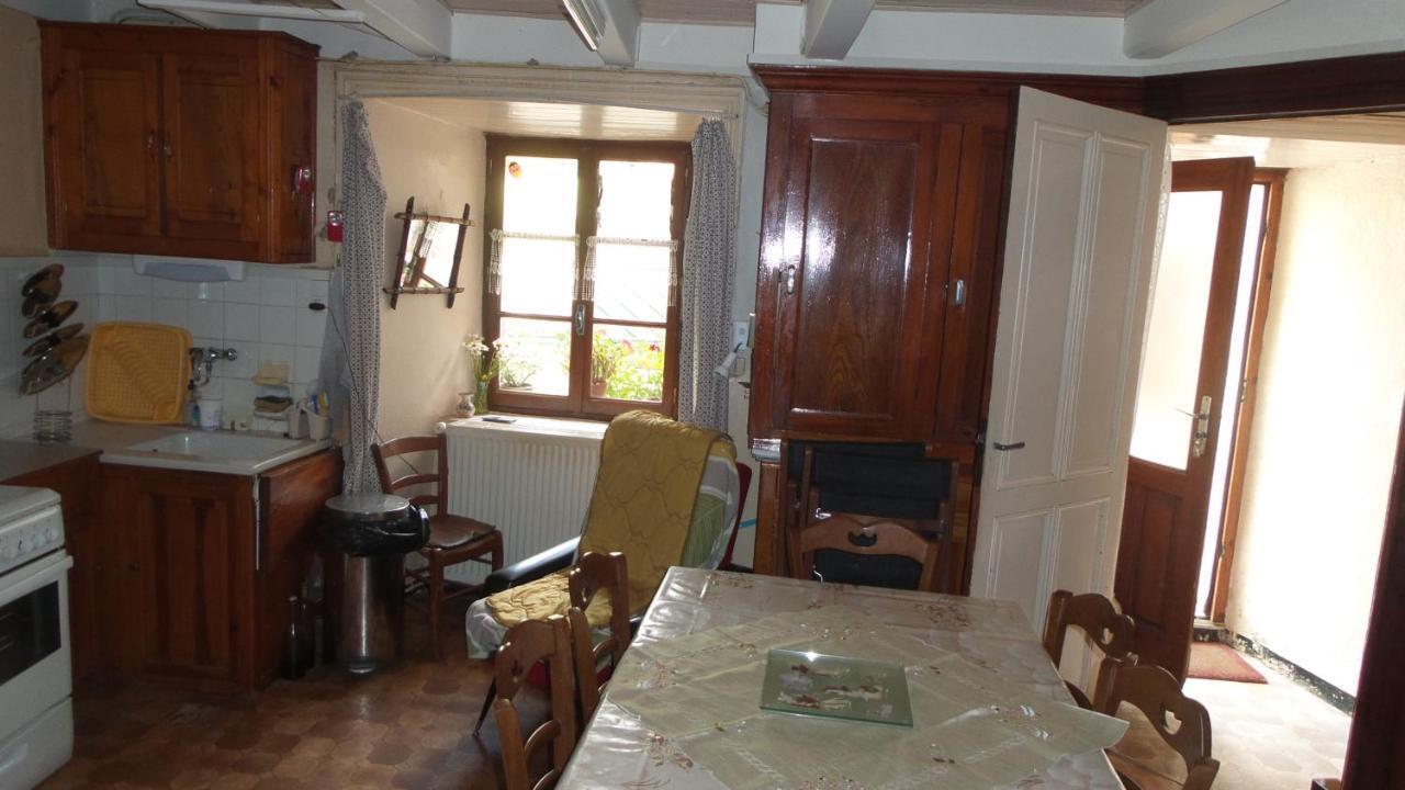 Maison De Famille Au Plateau Du Mezenc Les Vastres Exterior photo
